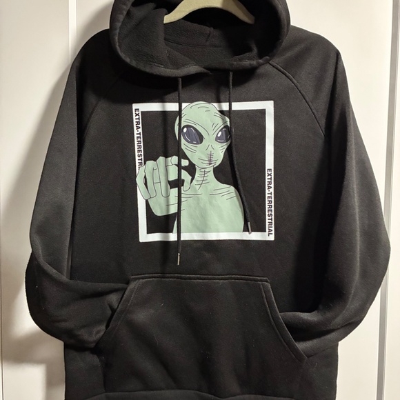 Shein unisex sweatshirt - Picture 1 of 8
